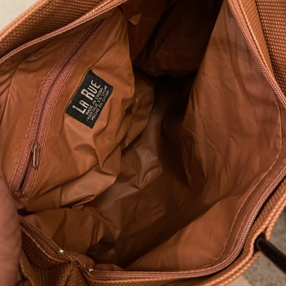 La Rue please check all picture of condition - Picture 17 of 17